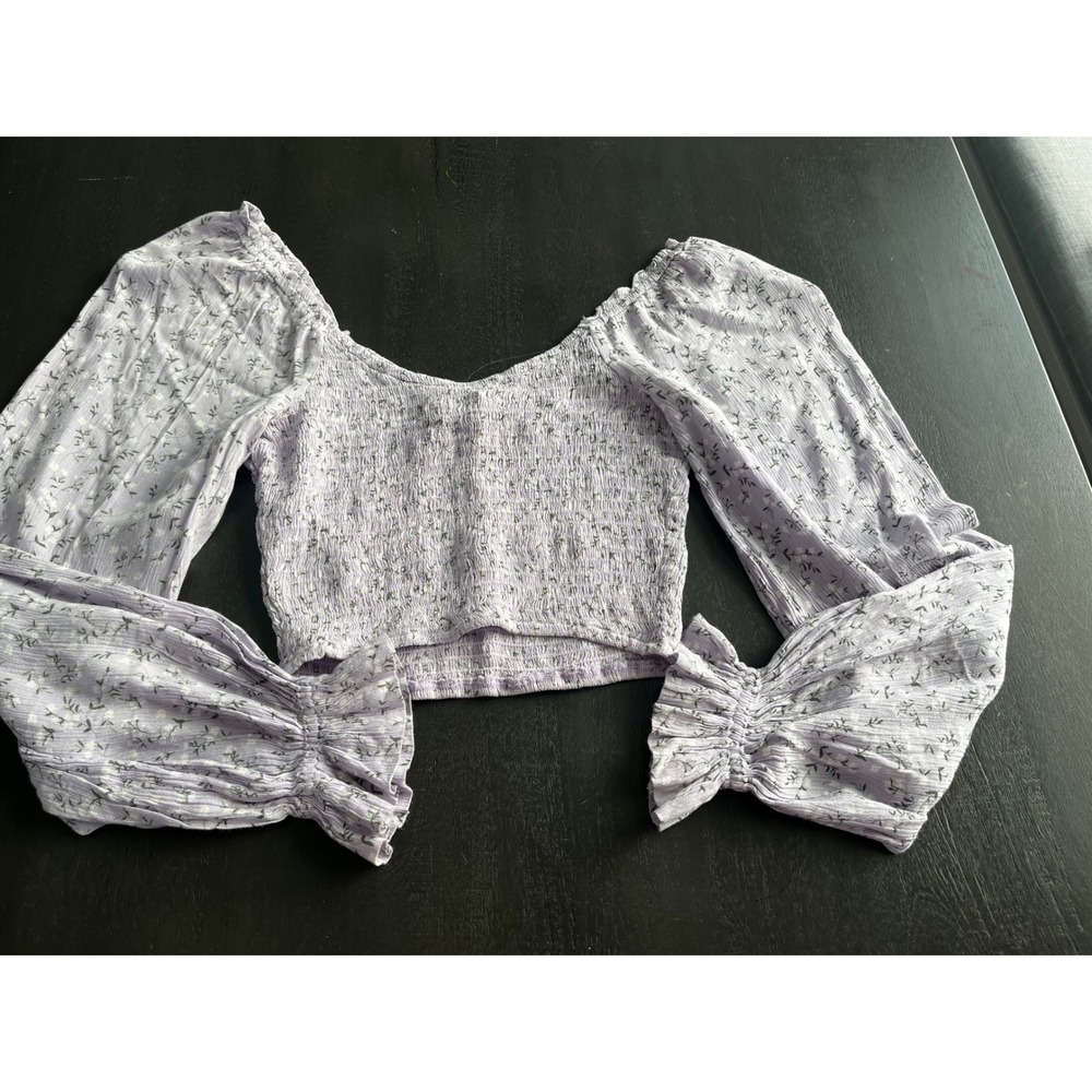 Hollister Lavender Floral Smocked Cropped Puff Sleeve Top Women's XS‎